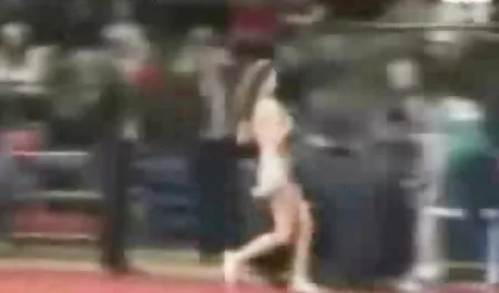 にThreesome待の個人トレーナーと巨大な爆乳ルJenson エロ 動画 コスプレ