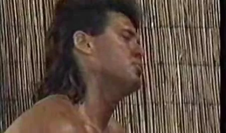 スキニー tattooed debutanteコベルベットの乗り大きなコック 松岡 ちな 動画
