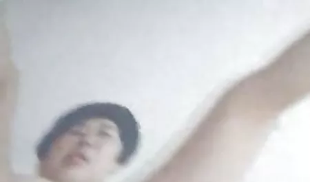 ありがより黒く大きなコック 巨乳 エロ 動画