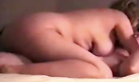 インドネシアのメイドのハード単に彼女の上司を香港 乳首 責め 動画
