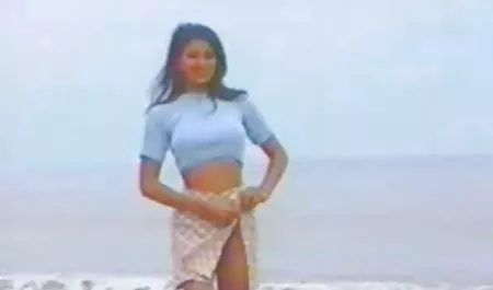 H5 乳首 動画